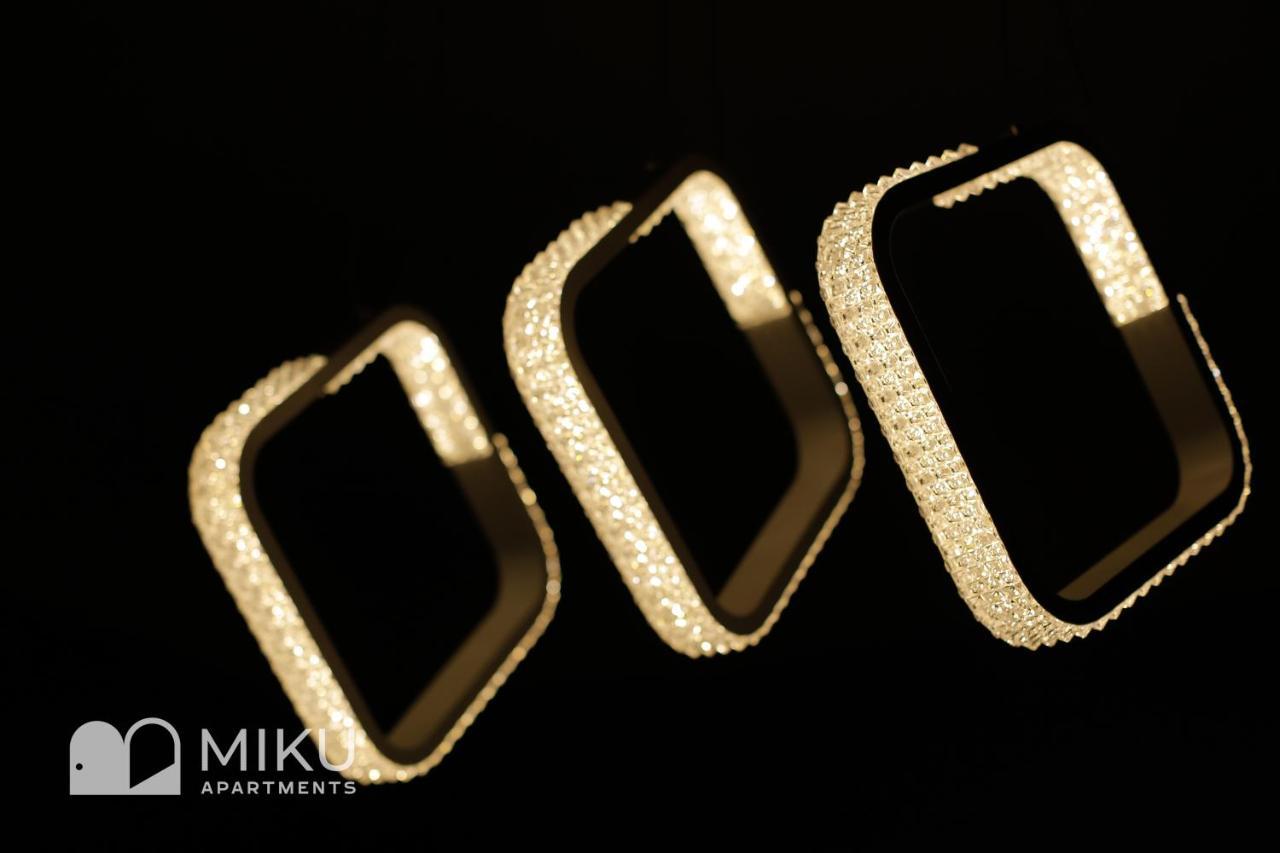 Miku Apartment - Glamorous 1Bedroom Apartment At Olympic Residence تيرانا المظهر الخارجي الصورة