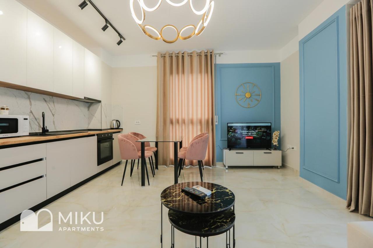 Miku Apartment - Glamorous 1Bedroom Apartment At Olympic Residence تيرانا المظهر الخارجي الصورة
